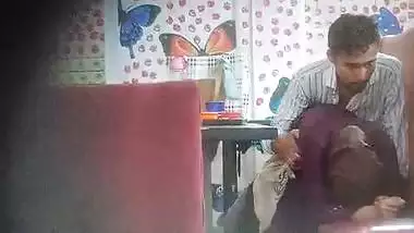 Hijab lady in restaurant having viral sex caught by voyeur