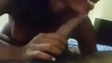 18-year-old GF rides like a slut in the Tamil sex video