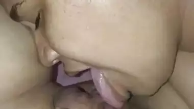 Kerala milf licks her friend’s pussy in lesbian sex MMS