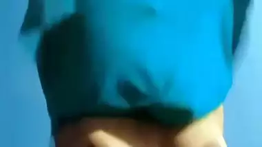 Super tits Indian girl nude videos shared online