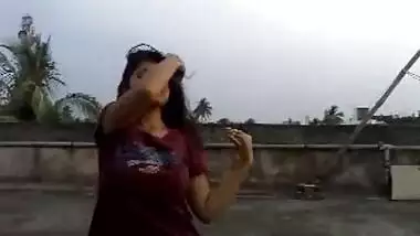Bangla desi babe show her boobs