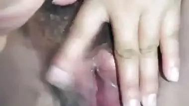 Chubby desi with fleshy pussy hole video
