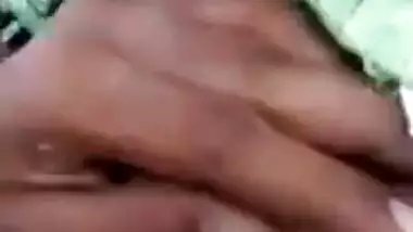 Hot Indian GF Boobs Sucked – Movies