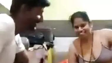 Indian neighbour Bhabhi sex scandal clip