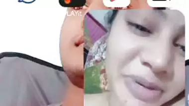 Video call nude show of sexy Indian girlfriend MMS