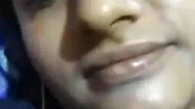 Nasty Desi webcam slut XXX touching her twat for a guy to jerk off