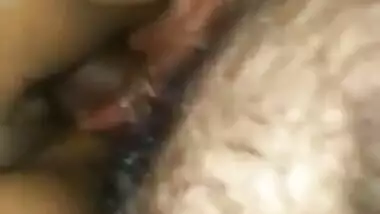 Amateur Indian guy films how he fucks XXX cunny during chudai with GF