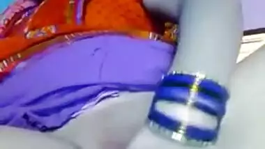 Sexy boudi fingering