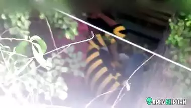 Unsatisfied Tamil hot school girl blowjob to BF outdoor in park, XXX Desi mms