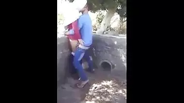 Outdoor sex of a hot Muslim bhabhi