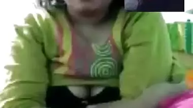Beautiful Bangladeshi Married Bhabi Showing On VideoCall