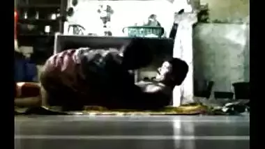 Desi village bhabhi have hardcore sex on the kitchen floor