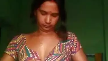 Desi MILF is tired of being good so she gets naughty showing XXX boobs