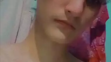 Slim desi horny girl fingering pussy viral nude