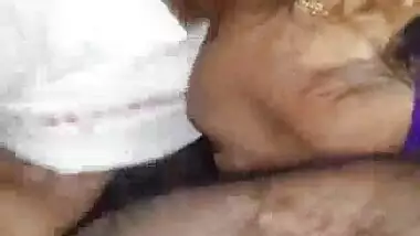 Desi girl blowjob cum facial from her cousin