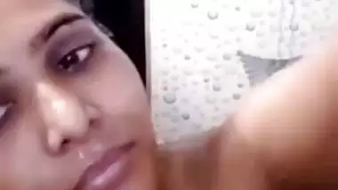 Cute nursing girl naked bathing video