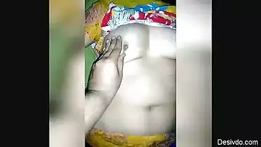 Pk bhabi nice boobs n pussy