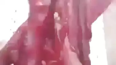 Pakistani girl naked boobs show selfie video