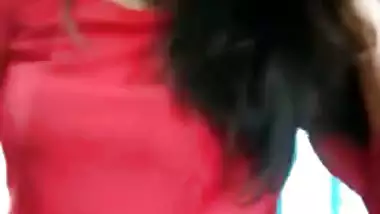 Amateur XXX actress gives pussy to Desi lover in the morning on camera