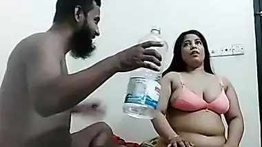 Chubby maal Indian sex video update with mulla guy
