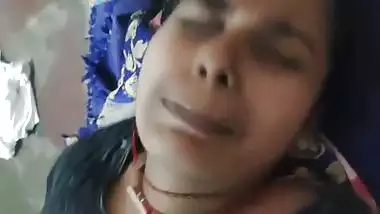 Cuckold husband records wife fucking in FSI xxx