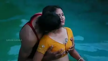 Swimming pool masala Indian porn of desi bhabhi