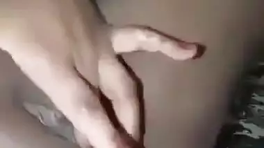 Paki Milf Masturbating