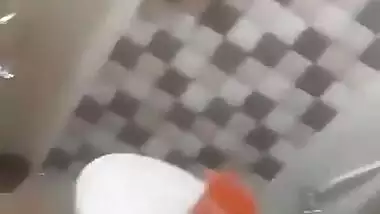 In bathroom 2 clips