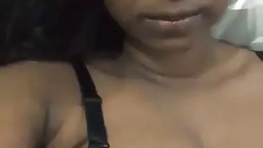 Indian milf nude selfie