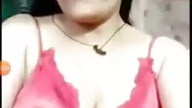 Desi mature slut strips slowly to show her XXX body to horny lover