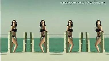 Nargis fakhri hot bikini