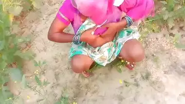 Hd Sarso Ke Khet Me Chudai Hardcore Sex In Open Field In Sex