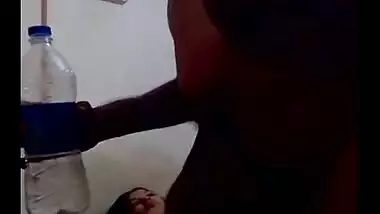 Mumbai hot bhabhi Pushpa’s desi porn clip