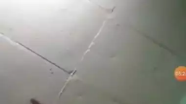 Today Exclusive- Sexy Bhabhi Showing Boobs On Video Call