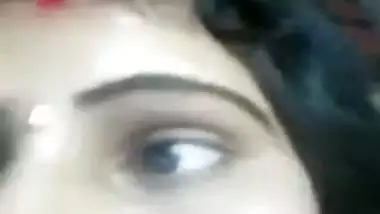 Desi Bhabhi Whatsapp sex with her secret lover clip