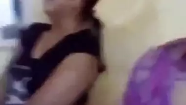 Desi MMS of Indian hostel girls enjoying with each other