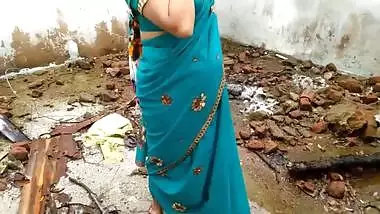 [ Indian Hard Porn ] Desi village aunty outdoor fucking with young devar