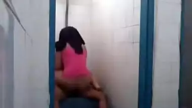 Big Ass Girl Rides Her Young Lover In Cowgirl Pose In Bathroom