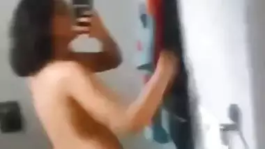 Nude videos merged of this cute girlfriend from Indore