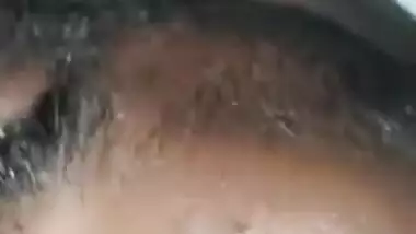 Desi housewife bares nipple but mustachioed guy licks it in XXX video