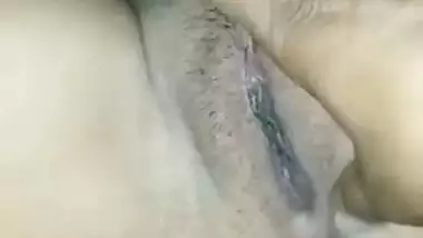 Rubbery boobs and pussy of Indian aunty