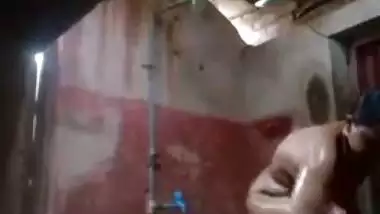 Horny Tamil Village Wife Makes Nude Bath Clip For Hubby