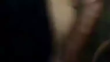 Teen girlfriend gives Nice BJ