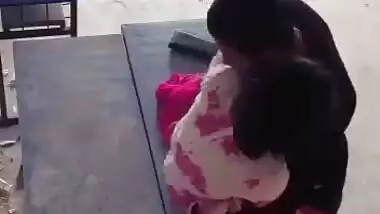 Desi college girl sex with her boyfriend on bench