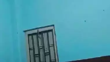 Desi xxx village sex video of an aunt and her young nephew