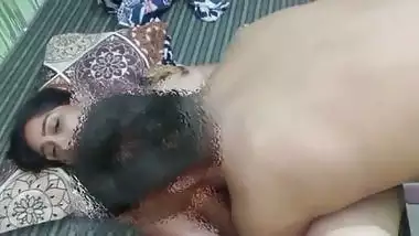 My cute step sister invited me for fucking when her family members were sleeping,full hindi sex video