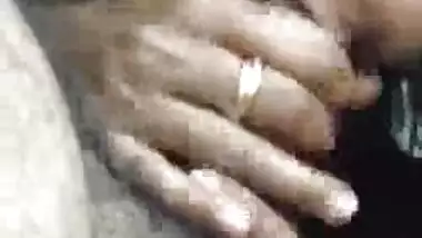 Mature Desi dick sucker deep dick sucking act