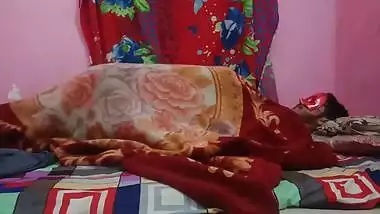 Lucknow couple fucking for cash 1