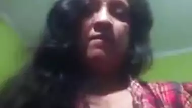 Naughty Bengali Boudi sexy big boobs show