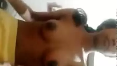 Desi cute girl sexy boobs